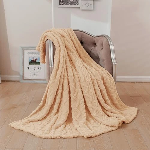 TIANSHU Lightweight Blanket, Fluffy Blanket for Sofa Breathable Throw Blanket for Bed Microfibre Soft to The Touch Warm Suitable for All Seasons (150 x 200, Light brown)