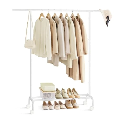 Offerta a tempo: SONGMICS Stand Appendiabiti con Ruote, Attaccapanni Estensibile in Metallo, con Ripiano Portaoggetti Rialzato, 40 x (83-120) x 156 cm, Portata Totale 45 kg, Bianco Nuvola HSR134W01 - 15% da 23.99 € a 20.39 €