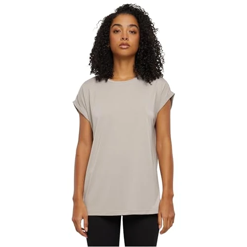 Limited offer: Urban Classics Women's T-Shirt from 25.10 EUR to 25.10 EUR (save 0%)