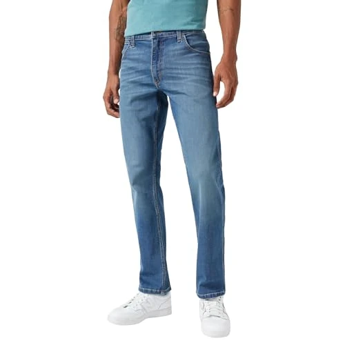 Limited-time offer: Wrangler Herren Jeans Regular Fit, Regular Straight Fit, Regular Leg from 35.61 £ to 35.61 £ (save 0.00%)