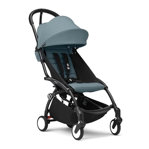 Offerta a tempo: Passeggino Stokke YOYO3 da 6 mesi - Include telaio nero/cuscino seduta Aqua + Capottina - Si ripiega e si apre in un lampo - Leggero e compatto - Compatibile con il bagaglio a mano - 26% da 469.00 € a 349.00 €