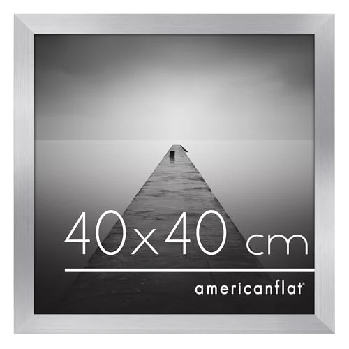 Offerta a tempo: Americanflat Cornice 40x40 cm Argento - Cornice Quadrata in Legno MDF con Pannello Protettivo in Plastica e Ganci Integrati - 33% da 17.99 € a 12.06 €