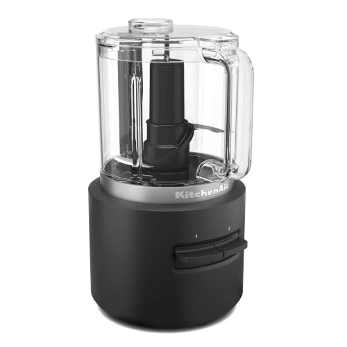 Offre limitée : Kitchenaid Hachoir sans fil - Go Cordless - Mini robot culinaire portable pour hacher ou purer des fruits, légumes et herbs - 2 Vitesses et pulse - Lame et fouet - 1,18 L - Noir - Avec batterie de 179.00 € à 119.99 € (33% de remise)