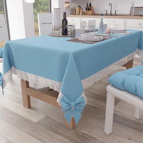 Offerta a tempo: PETTI Artigiani Italiani - Tovaglia da Tavola Elegante di Cotone Rettangolare, per Tavolo Cucina, Soggiorno, con Balza in Pizzo Sangallo e Fiocchi, Tinta Unita, X12 Posti (140x240 cm) Celeste - 40% da 69.90 € a 42.10 €