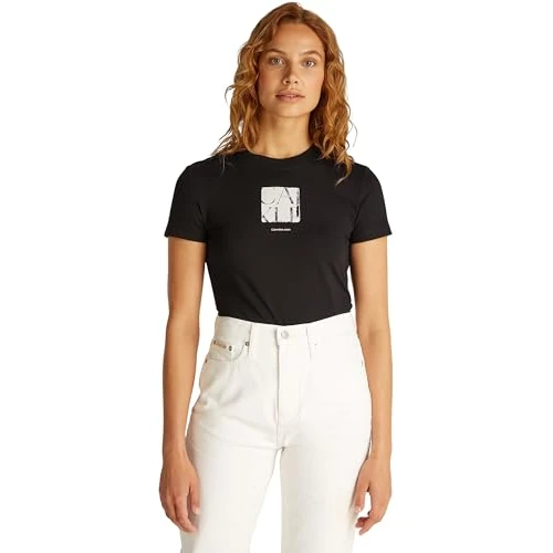 Offerta a tempo: Calvin Klein - T-Shirt da Donna 
?️Tutte le taglie sono scontate! — 56% da 39,90 € a 17,44 €