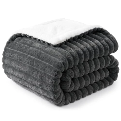 Offerta a tempo: WAVVE Coperta Pile Plaid 150x200 cm Grigio - 34% da 39.99 € a 26.59 €