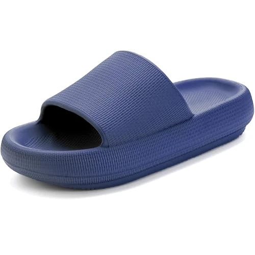 Offerta a tempo: Misolin Ciabatte Donna Estive Nuvola Pantofole Uomo Doccia Sandali Comode Piscina Spiaggia Antisudore Slide Antiscivolo Scarpe da casa Interni ed Esterni,Blu 40/41 EU - 5% da 19.99 € a 18.94 €