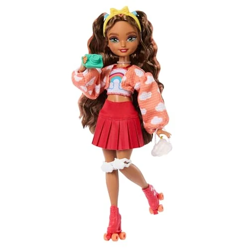 Offerta a tempo: Barbie Dream Besties, Teresa, bambola snodata alla moda con pattini a rotelle e capelli castani, 9 accessori a tema videogiochi inclusi, giocattolo per bambini, 4+ anni, JFX98 - 35% da 27.99 € a 18.33 €