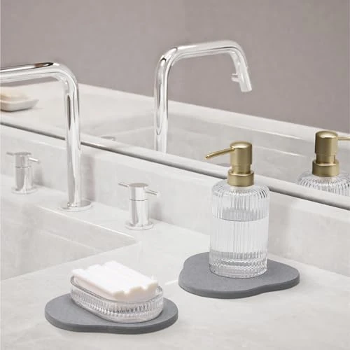 Offerta a tempo: Navaris Tappetino Scolapiatti Assorbente - Set da 2 Tappetini per Lavello Cucina - Misura Small 15 x 15 cm - Portasapone - Proteggi Lavandino - Tappeto Diatomite Grigio - 67% da 17.99 € a 5.99 €