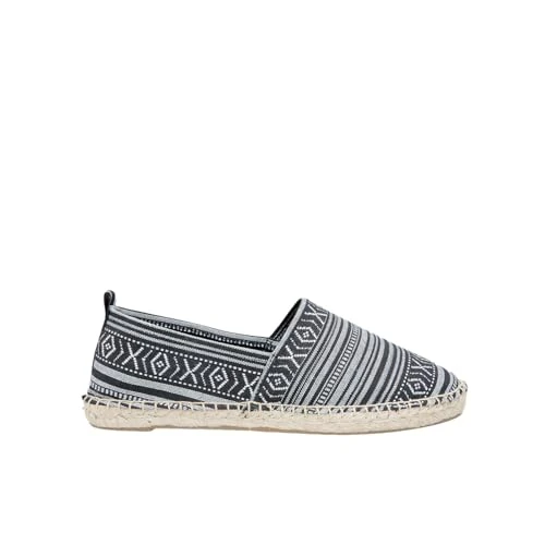 Offre limitée : BATA Espadrilles pour Homme de 23.99 € à 23.99 € (0.00% de remise)