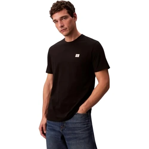 Offerta a tempo: Calvin Klein Uomo T-Shirt Maniche Corte Badge Jersey Classic Tee in Cotone, Nero (Black), L - 26% da 34.90 € a 25.90 €