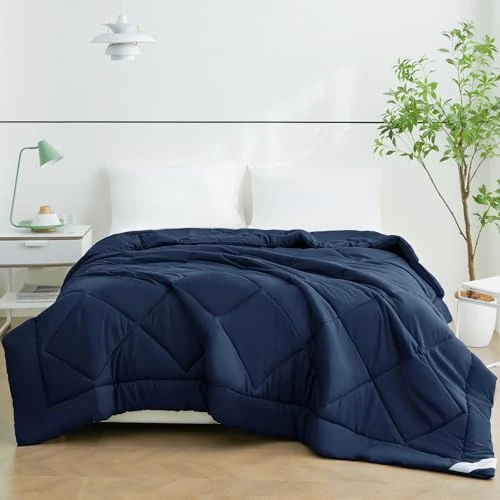 Offerta a tempo: WAVVE Piumino Letto Matrimoniale, 240x260 cm, Blu Navy | Piumone Leggero in Microfibra Morbida, Imbottitura Premium e Traspirante in Fibra, Ideale per Primavera, Estate ed Autunno - 39% da 50.99 € a 31.34 €