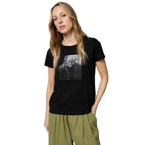 Limited-time offer: Armani Exchange Women's Short Sleeve Front Print Boyfriend Fit T-Shirt, Black, XL, Black, XL from 36.85 GBP to 36.85 GBP (save 0%)