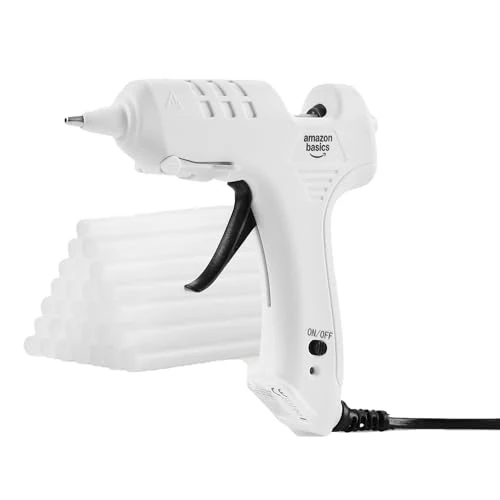 Offerta a tempo: Amazon Basics Kit per pistola per colla a caldo con 30 bastoncini di colla, 20 W, Presa EU, Bianco - 28% da 12.34 € a 8.87 €