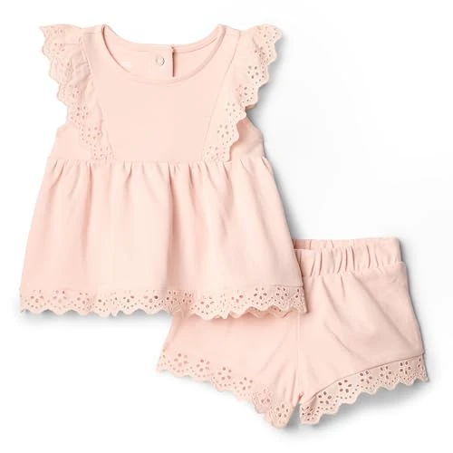 Offerta a tempo: Amazon Essentials x Sofia Grainge Set da Gioco con Top e Pantaloncini in Sangallo di Cotone Bambine e ragazze, Rosa Chiaro, 0-3 mesi - 0.00% da 16.26 € a 16.26 €