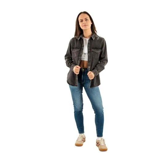 Limited offer: Levi's Women's Iconic Western Shirt from 78.43 EUR to 40.00 EUR (save 49%)