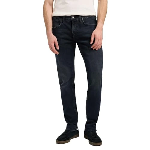 Limited-time offer: Lee Men's Luke Slim Fit Tapered Leg Jeans, Below Zero, 30 W/34 L from 85.00 GBP to 59.00 GBP (save 31%)