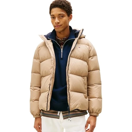 Tijdelijke aanbieding: TOMMY JEANS TJM ESSENTIAL DOWN JAS EXT DM0DM19786, Beige, 4XL, Beige (Coastal Taupe), 4XL grote maten van 131.48 EUR naar 131.48 EUR (korting 0%)