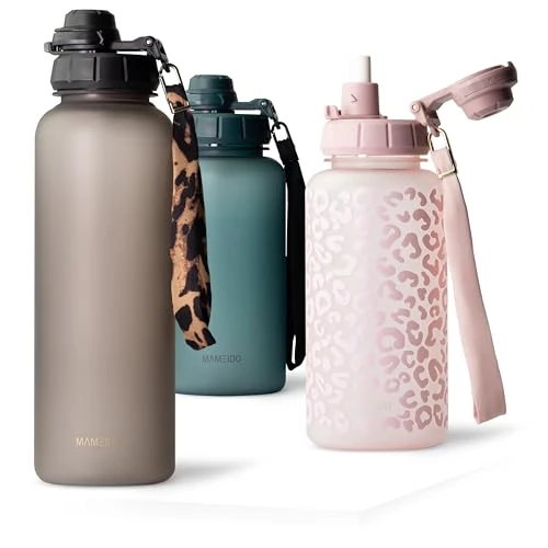 MAMEIDO Botella con pajita y marcador de tiempo 1,5 l, Botellas de agua a prueba de fugas, Botella agua niños sin BPA, Botella agua gimnasio fabricada en Tritan, Water Bottle (Urban Taupe)