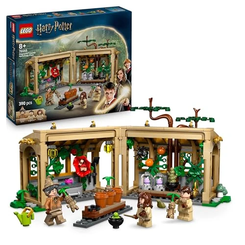 Begrenztes Angebot: LEGO Harry Potter Schloss Hogwarts: Kräuterkundeunterricht – Spielset mit Neville Longbottom, Hermine Granger, Professor Sprout, 3 Alraunen und Gewächshaus – Geschenk für Kinder ab 8 Jahren – 76445 von 49.72 EUR auf 35.80 EUR (Rabatt 28%)