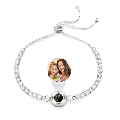 Offerta a tempo: Easycosy Festa della Mamma Bracciale con Foto Personalizzata, Braccialetto con Foto Proiettata Dentro, Idee Regalo 2026 per Donna, Bracciale Personalizzato per Compleanno Matrimonio - 0.00% da 22.99 € a 22.99 €