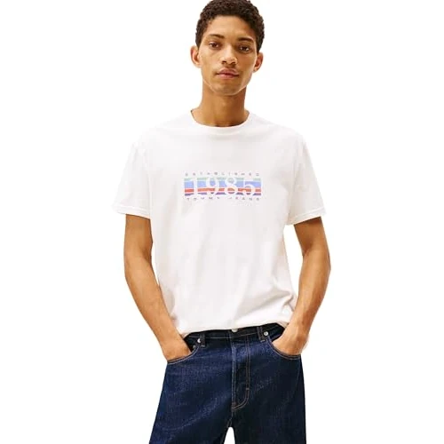 Offerta a tempo: Tommy Jeans T-Shirt da Uomo Tjm Reg 1985 Dna Graph SS T Ext DM0DM22307 S/S, Bianco (Ecru), L, Bianco (Ecru), L - 42% da 27.94 € a 16.14 €