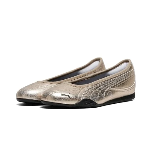 Offerta a tempo: PUMA Puma Catch Soleil Ballerina Me, Scarpe da Ginnastica Donna, Puma Gold-Puma Black, 42 EU - 58% da 54.95 € a 23.30 €