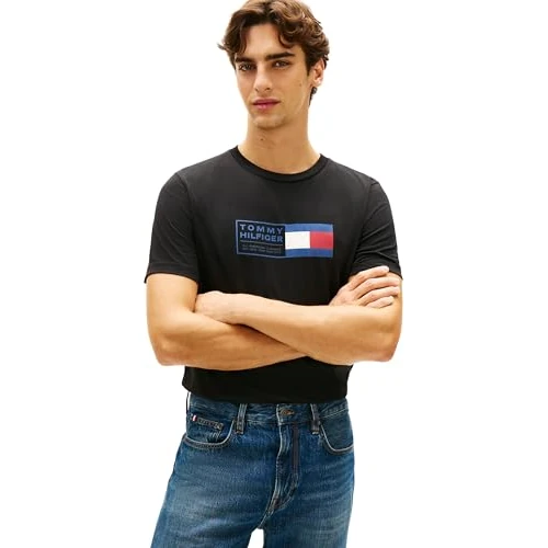 Offerta a tempo: Tommy Hilfiger Uomo T-Shirt Maniche Corte Brand Love Text Box in Cotone, Nero (Black), XL - 52% da 39.90 € a 19.12 €