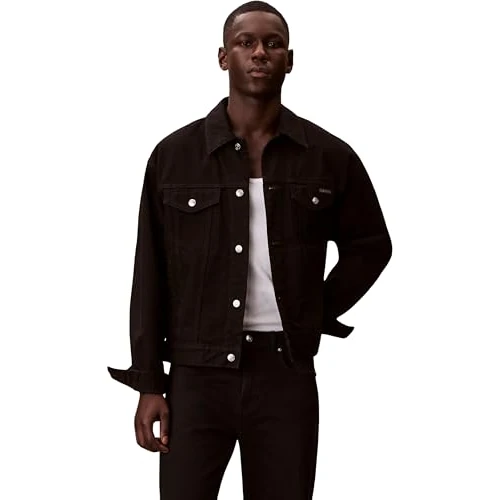 Offerta a tempo: Calvin Klein Uomo Giacca in Jeans 90s Classic Black Trucker con Taschini sul Petto, Nero (Ck Classic Black), M - 56% da 99.90 € a 43.79 €