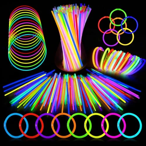 Offre limitée : UooEA Bracelets Lumineux Fluo – 100 Pcs Bracelets Fluorescents Multicolores pour Enfants et Adultes - Accessoires Idéals pour Soirée, Anniversaire, Fête Disco, Pyjama Party, Cadeaux & Décoration de 10.99 € à 10.99 € (0.00% de remise)