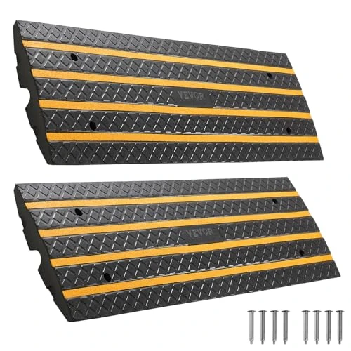 Zeitlich begrenztes Angebot: VEVOR Gummi-Bordsteinrampe, 15 Tonnen Tragkraft, Auffahrtsrampe 66 mm Anstieg, Schwellenrampe mit gelben Reflektorstreifen, geeignet für Laderampe, Lager, Garage, Gehweg (2er-Pack) von 109.90 € auf 109.90 € (0.00% Rabatt)