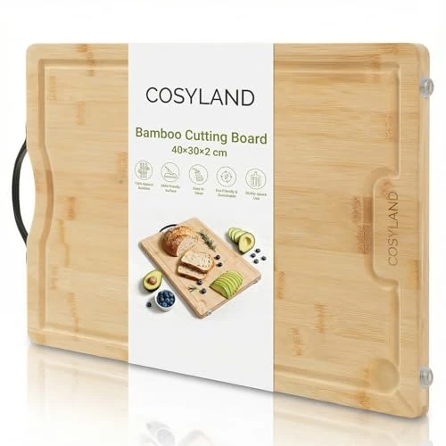 Offerta a tempo: COSYLAND Tagliere da Cucina Grande 40×30 cm con Manico - Tagliere Legno Pre-Oliato con Solco Profondo per Succo, Base con Piedini Antiscivolo, Essenziale Cucina per Tagliare e Affettare (20MM) - 15% da 16.99 € a 14.44 €