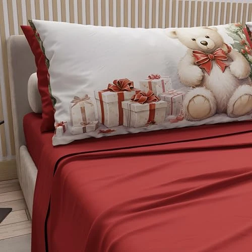 Offerta a tempo: PETTI Artigiani Italiani - Lenzuola in Cotone con Federe in Stampa Digitale di Natale, Lenzuola Natalizie Una Piazza, Completo Letto Singolo Natalizio, Orsetto 01 Bordeaux, 100% Made in Italy - 20% da 32.90 € a 26.28 €