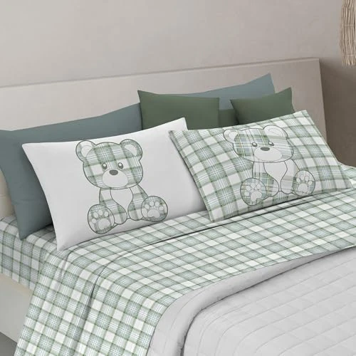 Offerta a tempo: PENSIERI DELICATI Completo Letto Matrimoniale, 100% Cotone Caldo e Morbido, 2 Piazze 180x200cm, Include Lenzuolo sotto, sopra e 2 Federe, Made in Italy, Primavera Orsetto Verde - 16% da 49.99 € a 42.08 €