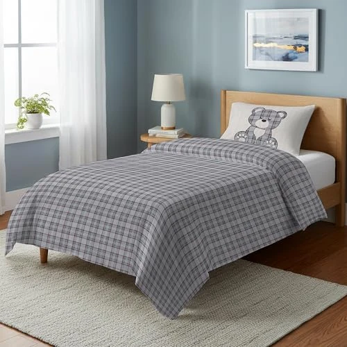 PENSIERI DELICATI Parure Copripiumino Singolo 100% Cotone, Completo di Sacco 155x200cm e 1 Federa 52x82cm, Made in Italy, Copripiumino Lavabile In Lavatrice A 40°, Fantasia Tartan Orsetto Grigio