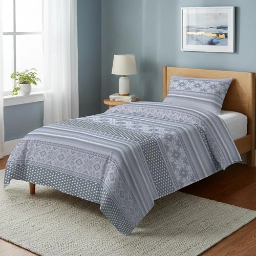 Offerta a tempo: PENSIERI DELICATI Parure Copripiumino Singolo 100% Cotone, Completo di Sacco 155x200cm e 1 Federa 52x82cm, Made in Italy, Copripiumino Lavabile In Lavatrice A 40°, Fantasia Norvegia Blu - 28% da 37.99 € a 27.50 €