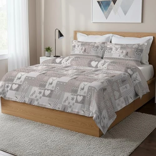 PENSIERI DELICATI Parure Copripiumino Matrimoniale 100% Cotone, Completo di Sacco 250x200cm e 2 Federe 52x82cm, Made in Italy, Copripiumino Lavabile In Lavatrice A 40°, Fantasia Alpi Beige