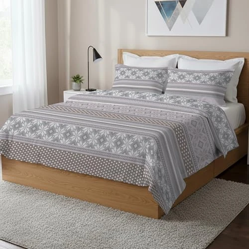 Offerta a tempo: PENSIERI DELICATI Parure Copripiumino Matrimoniale 100% Cotone, Completo di Sacco 250x200cm e 2 Federe 52x82cm, Made in Italy, Copripiumino Lavabile In Lavatrice A 40°, Fantasia Norvegia Verde Tortora - 0.00% da 56.00 € a 56.00 €