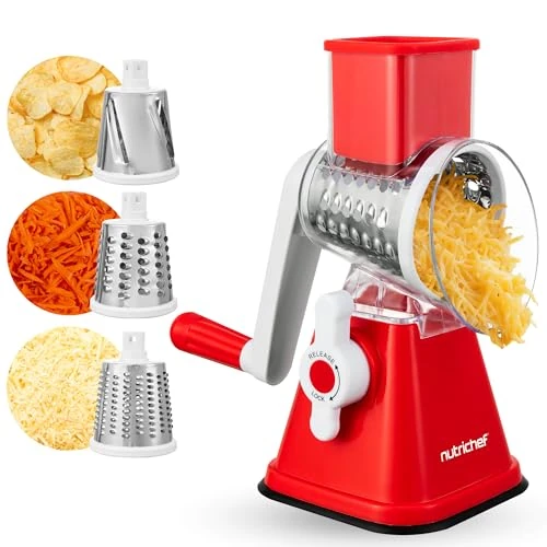 Offerta a tempo: NutriChef Mandolina per Verdure 3 in 1 e Grattugia Formaggio per Cucina, Affetta Verdure con 3 Lame Intercambiabili, Base a Ventosa e Manovella con Blocco Sicurezza, Accessori Cucina, Rosso - 0.00% da 19.99 € a 19.99 €