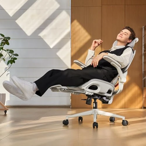 Offerta a tempo: SIHOO B100 Pro Sedia Ergonomica da Ufficio con Poggiapiedi, Sedia da Scrivania Supporto Lombare 4D, Sedia per Computer Poggiatesta 3D, Braccioli Pieghevoli 4D, Reclinazione 90-135°, Bianca - 20% da 259.99 € a 208.99 €
