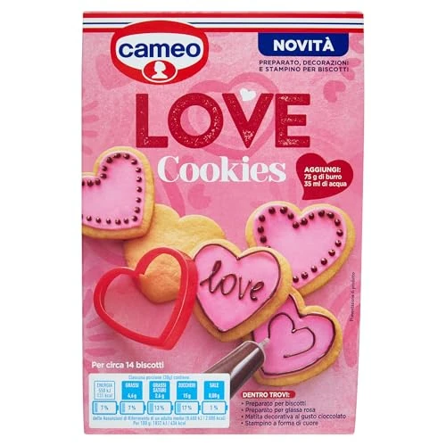 Offerta a tempo: cameo Love Cookies Kit Preparato per Biscotti a Forma di Cuore, con Stampino e Decorazioni (Preparato per Glassa Rosa e Matita al gusto Cioccolato), Confezione per 14 Biscotti, 354 g - 64% da 4.99 € a 1.79 €