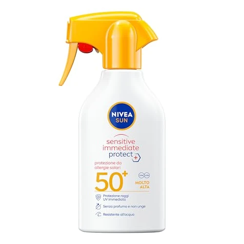 NIVEA SUN Sensitive Immediate Protect Sonnenspray LSF 50+ 250 ml, Sonnencreme 50 Spray gegen Sonnenallergien, Sonnenschutz 50+ mit Aloe Vera für empfindliche Haut, parfümfrei, wasserfest