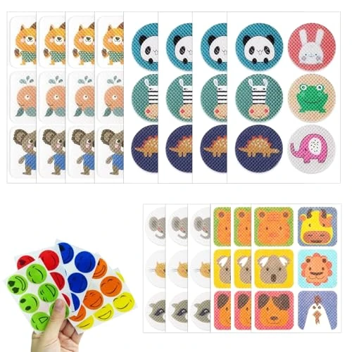 Offerta a tempo: Adesivi per Zanzare Repellente, 114 Pezzi Cerotti Antizanzare Bambini, Patch Zanzare, Anti Repellente Della Zanzara Patch Cartone Animato, Adatto per Campeggio All'aperto per Adulti e Bambini - 50% da 11.99 € a 5.99 €
