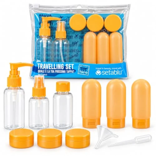 Offerta a tempo: Setablu Kit Flaconi da Viaggio 11 Pezzi con Etichette e Pochette Trasparente, Contenitori Cosmetici con Spray, Dispenser, Flaconi e Vasetti per Shampoo, Creme e Beauty Routine - 0.00% da 14.04 € a 14.04 €