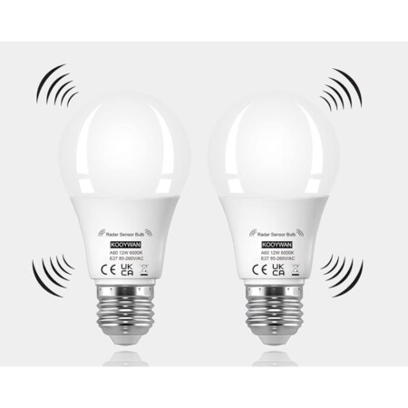 offerta a tempo: 2 lampadine led e27 con sensore di movimento — 55% da 22,99 € a 10,44 €