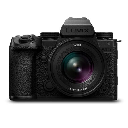 offerta a tempo: panasonic lumix dc s5m2xce fotocamera mirrorless full frame con obiettivo lumix s 50mm f1.8 — 3% da 1.999,00 € a 1.949,00 €