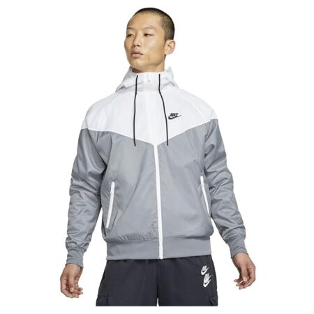 offerta a tempo: nike giacca uomo woven lnd wr hd jkt, smoke grey/white/smoke grey/black — 10% da 99,99 € a 89,90 €