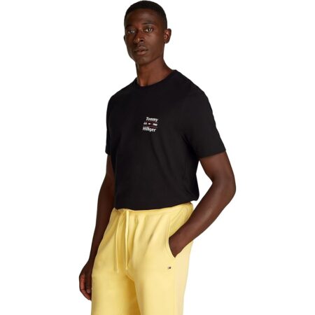 offerta a tempo: tommy hilfiger uomo t shirt maniche corte stack tee con scollo rotondo — 37% da 39,90 € a 25,30 €