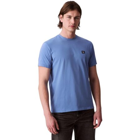 offerta a tempo: calvin klein uomo t shirt maniche corte badge jersey classic tee in cotone — 31% da 34,90 € a 24,00 €